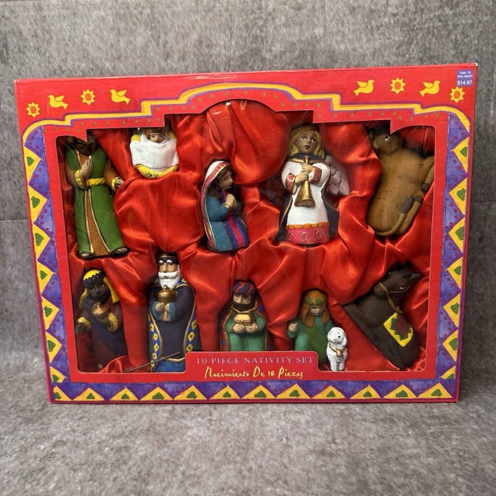 Vintage NOS Feliz Navidad Nativity Set 10 Piece In Satin Lined Box
